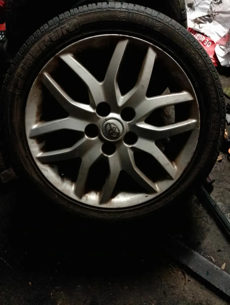 For breaking  toyota auris - Image 3