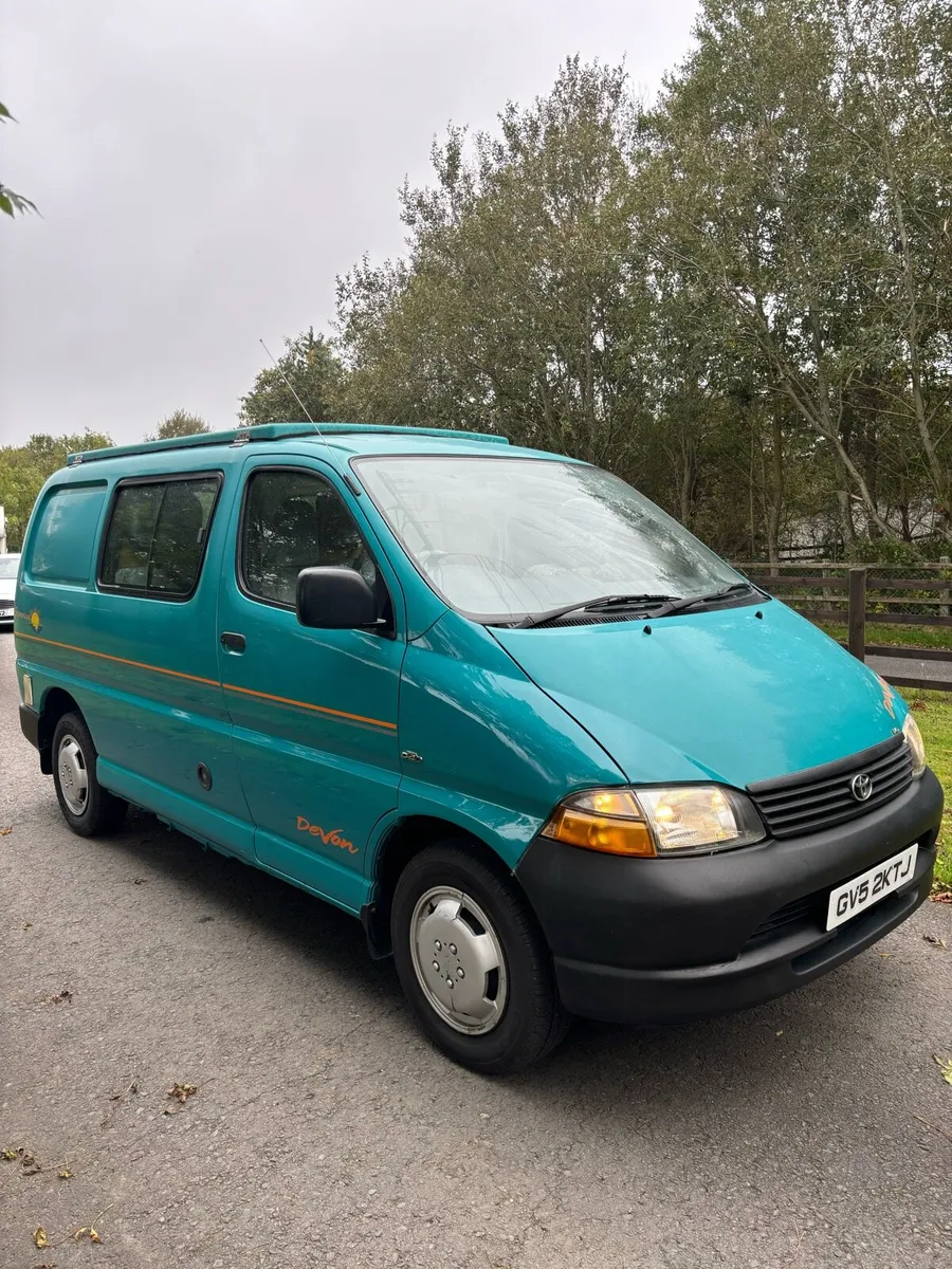 Toyota Hiace 2.5 D4D Devon 2 BERTH Pop top roof - Image 4