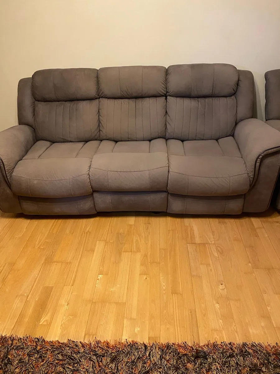 3 piece suite - Image 1