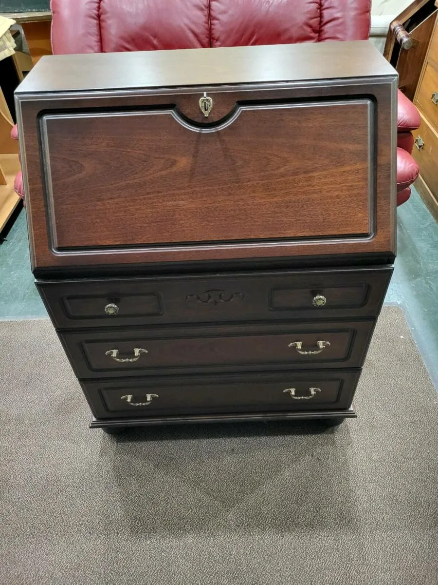 Beautiful Rossmore Bureau - Image 1