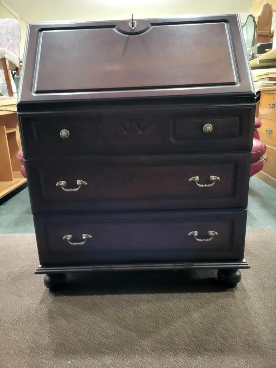 Beautiful Rossmore Bureau - Image 2