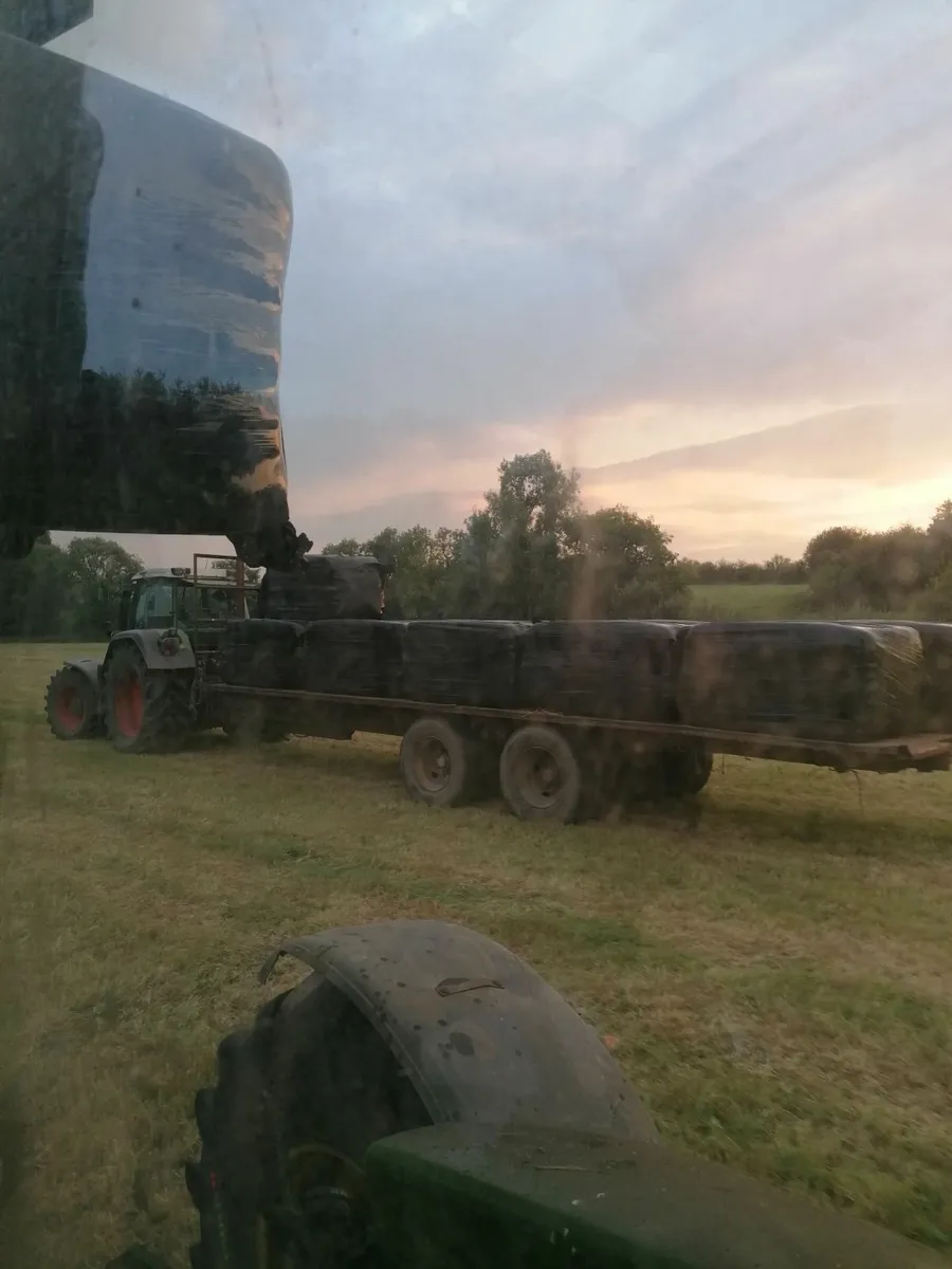 Bale trailer - Image 3