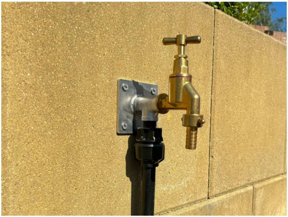 Baseplates for Outside Taps & Pressure Vessels - Image 1