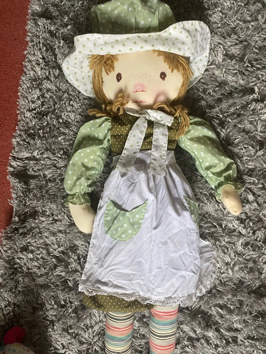 Cute doll - Image 1