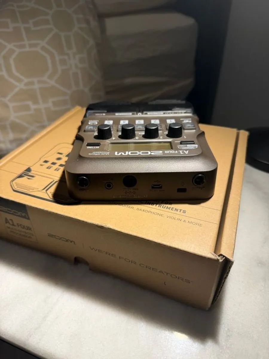 Zoom A1 four acoustic fx pedal - Image 3