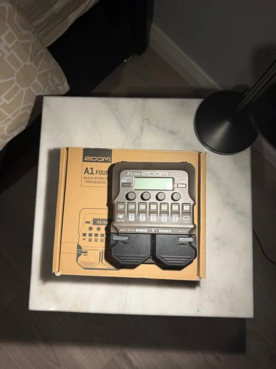 Zoom A1 four acoustic fx pedal - Image 4
