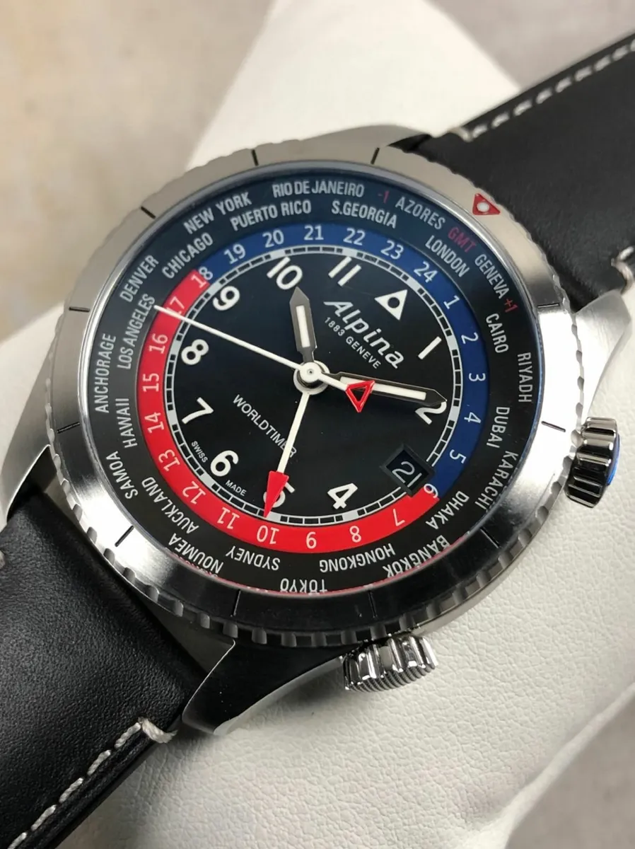 Alpina Pilot Worldtimer watch - Image 2