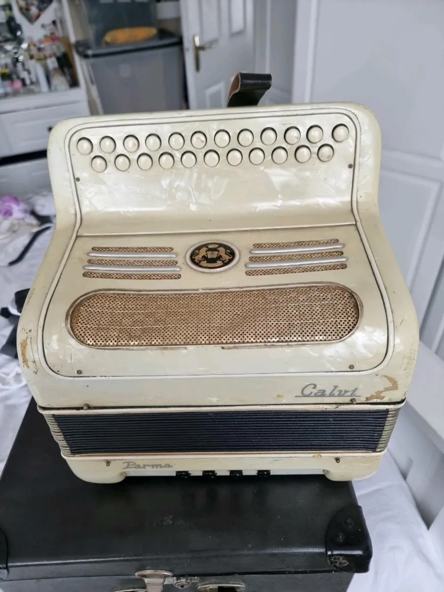 Italian Button Accordion ,BC Tuning - Image 1