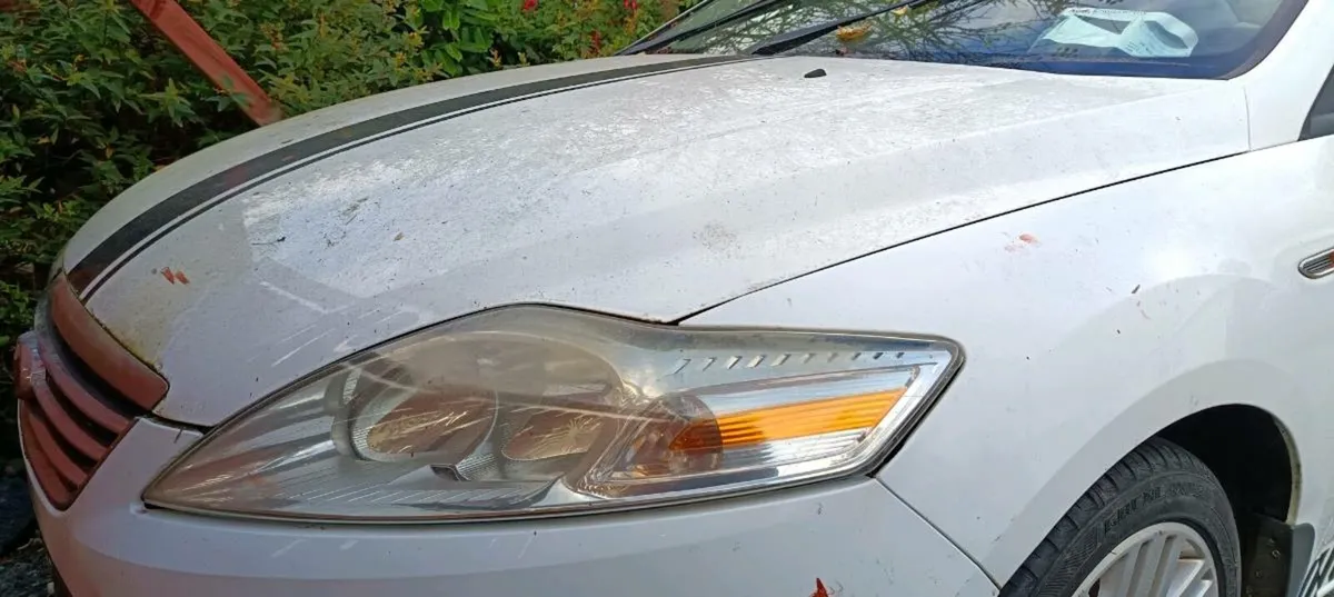 Ford Mondeo car - Image 1