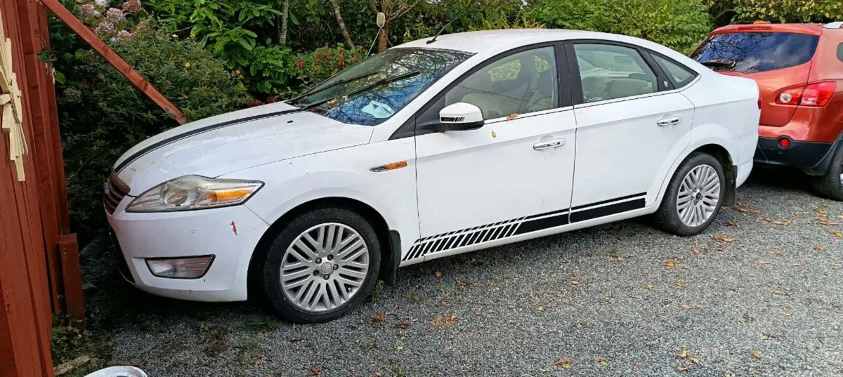 Ford Mondeo car - Image 2