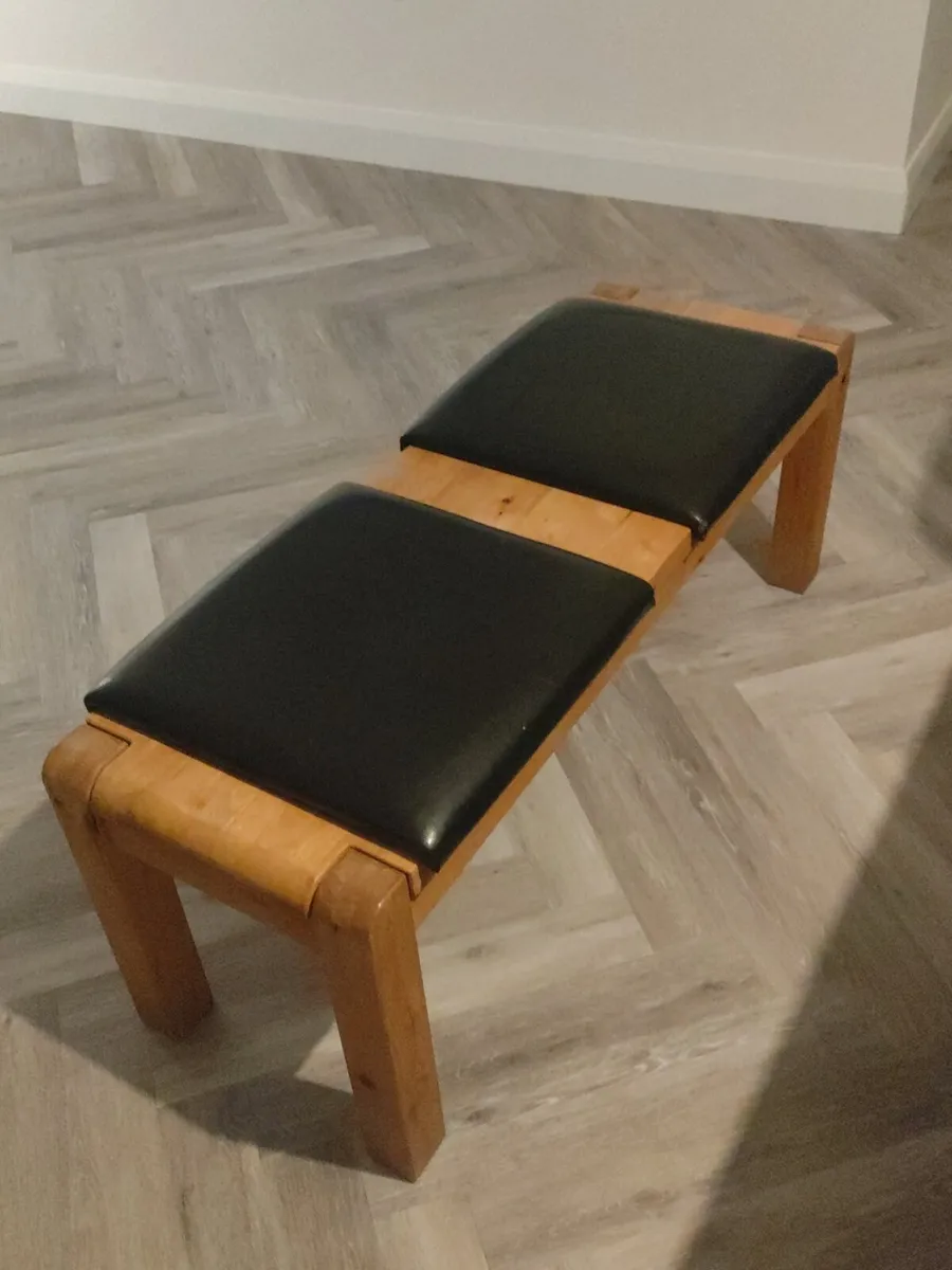 Table, chairs and Bemch - Image 2