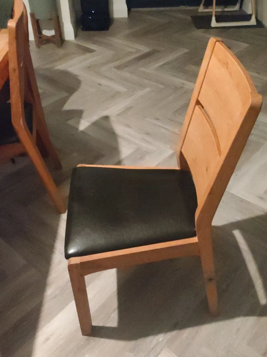 Table, chairs and Bemch - Image 4