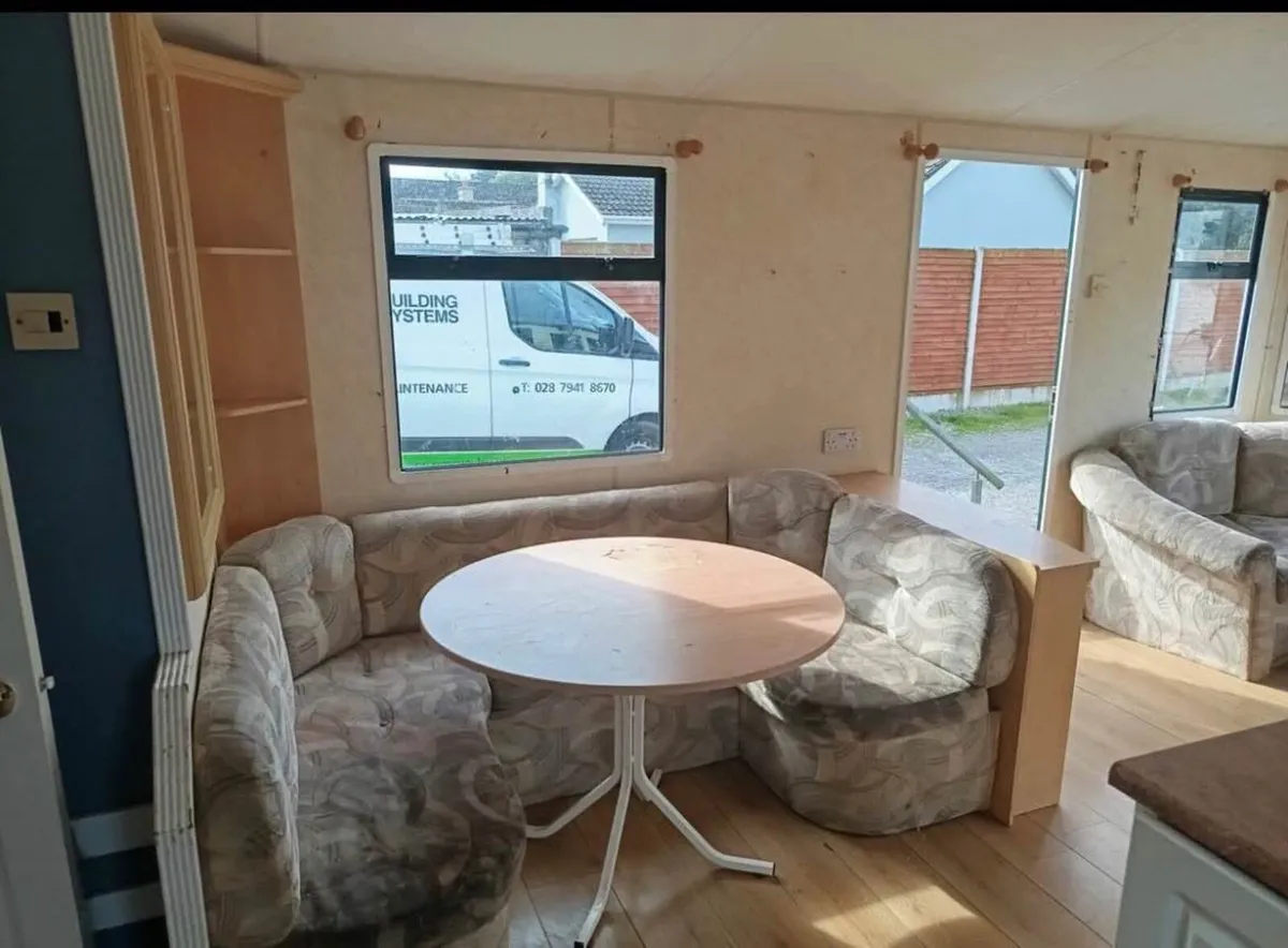 3 bed for rent - Image 2