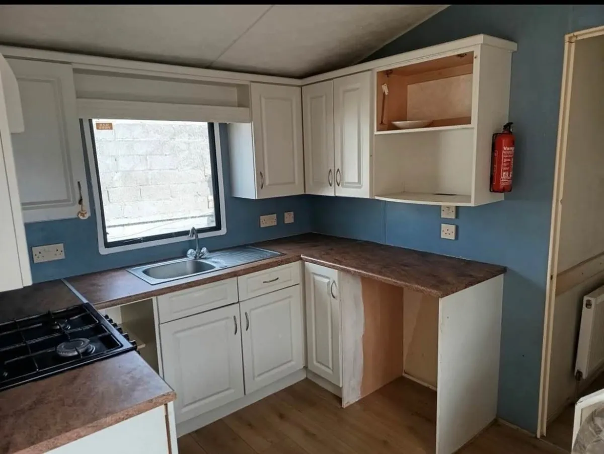 3 bed for rent - Image 3