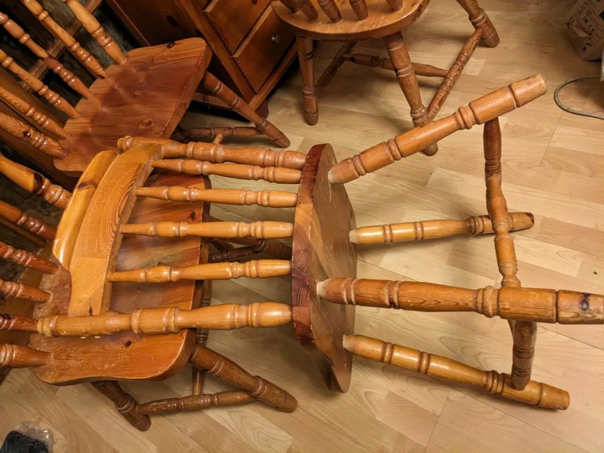 4 Pine Chairs for Upcycle repair. - Image 4