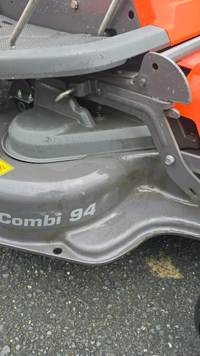 Husqvarna R214TC - Image 3