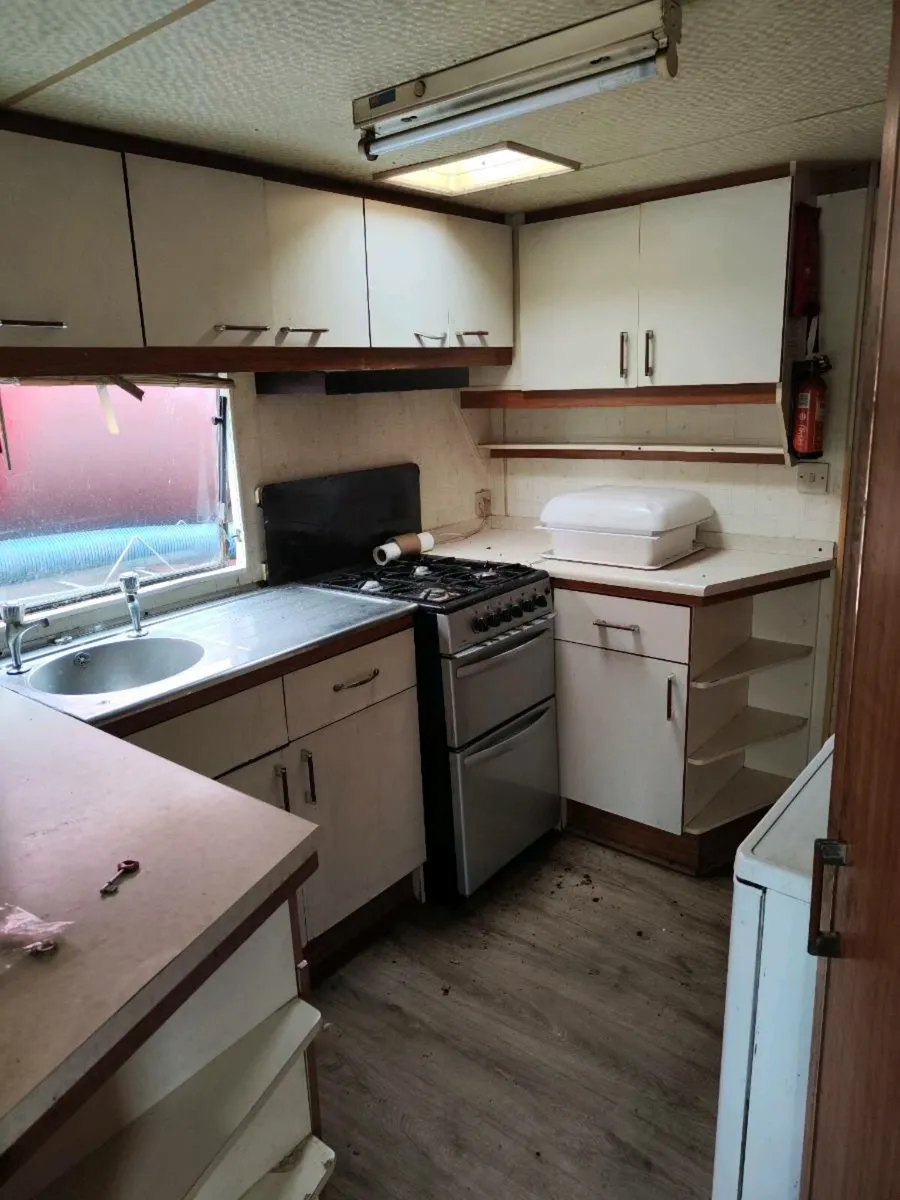 Mobile Home 2 bedroom - Image 3