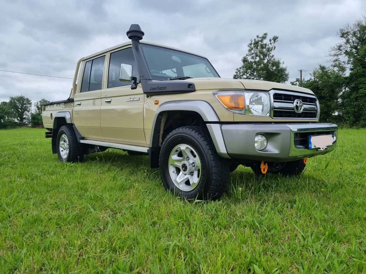 Toyota Landcruiser LC79 crew cab - Image 1