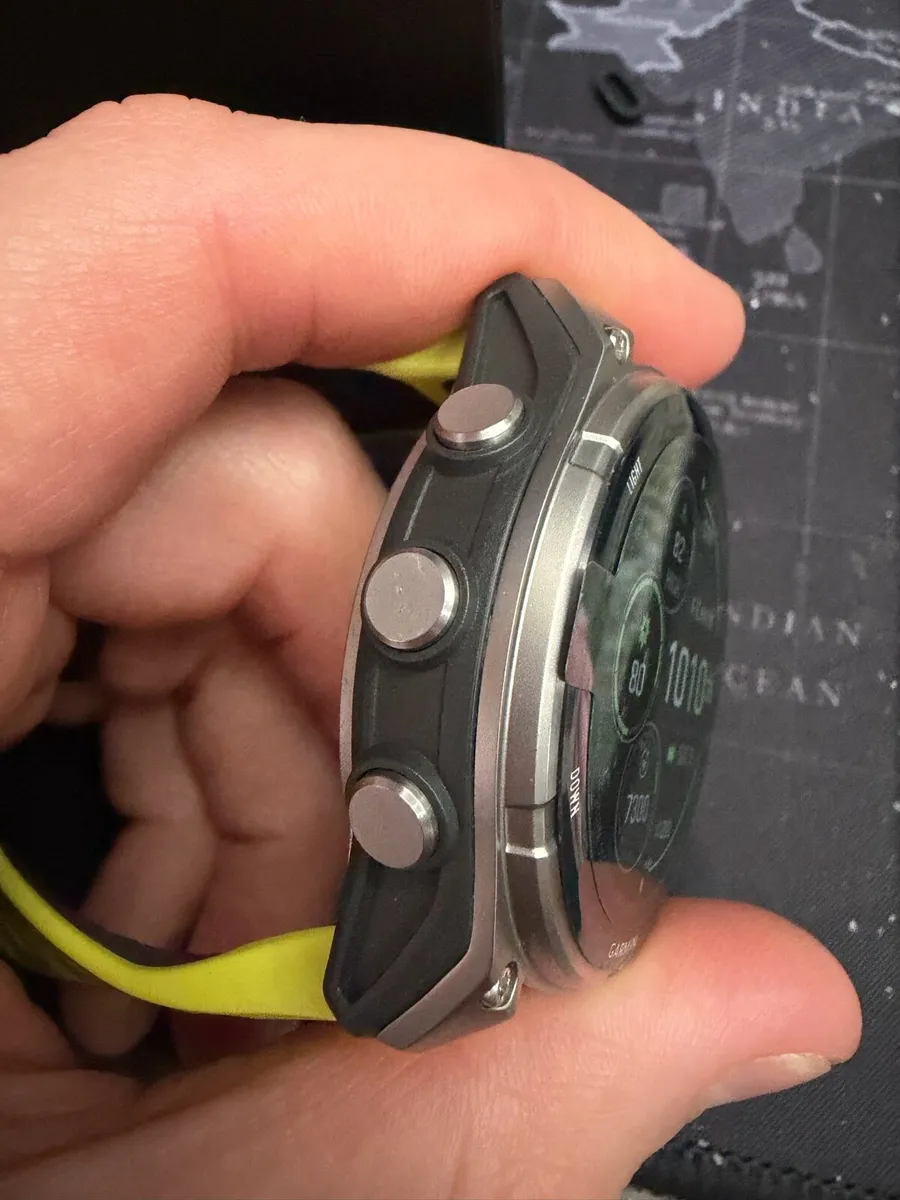 Garmin Fenix 8 Sapphire Solar Titanium as new - Image 3