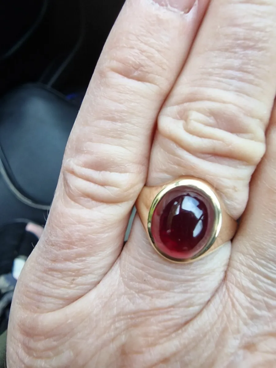 Gold vintage garnet ring - Image 3