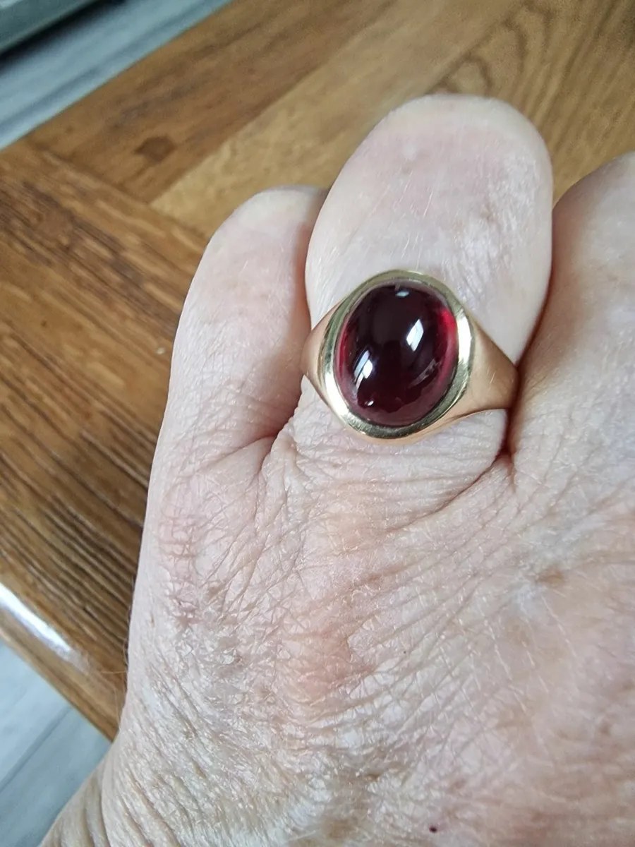 Gold vintage garnet ring - Image 4