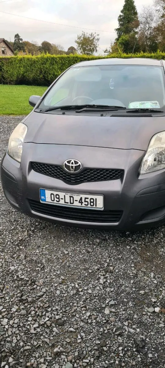 Toyota yaris 2009 1.3 petrol - Image 1