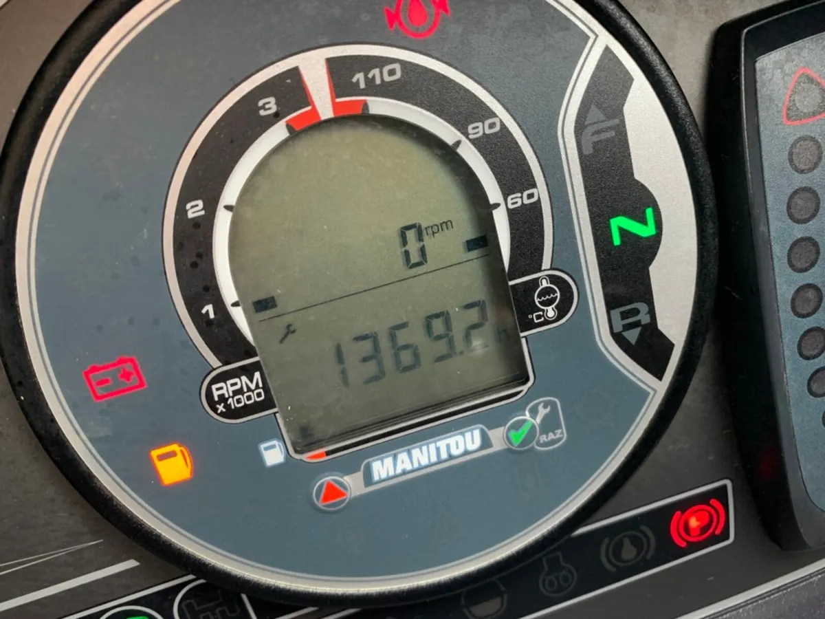 2023 KUBOTA MT625H Comfort - Image 4