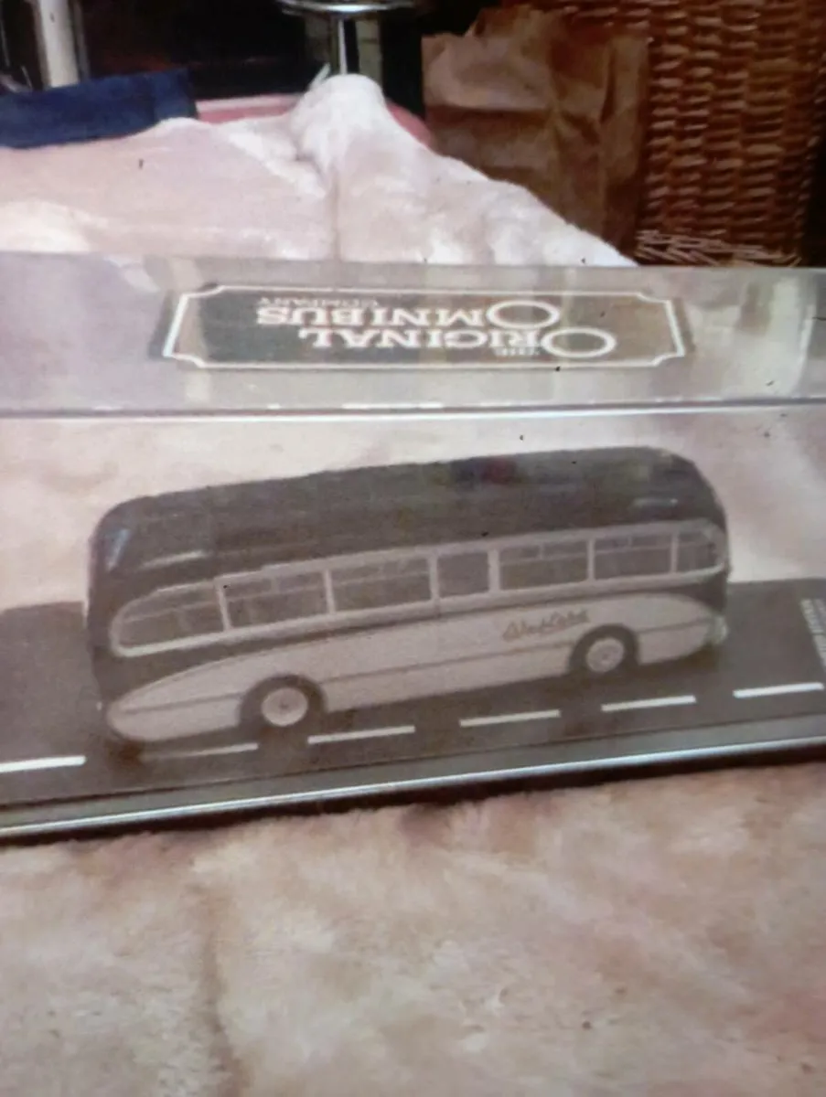 CORGI AEC BURLIINGHAM SEAGULL COACH.1-76 SCALE - Image 2