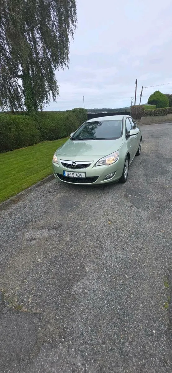 Opel Astra - Image 1
