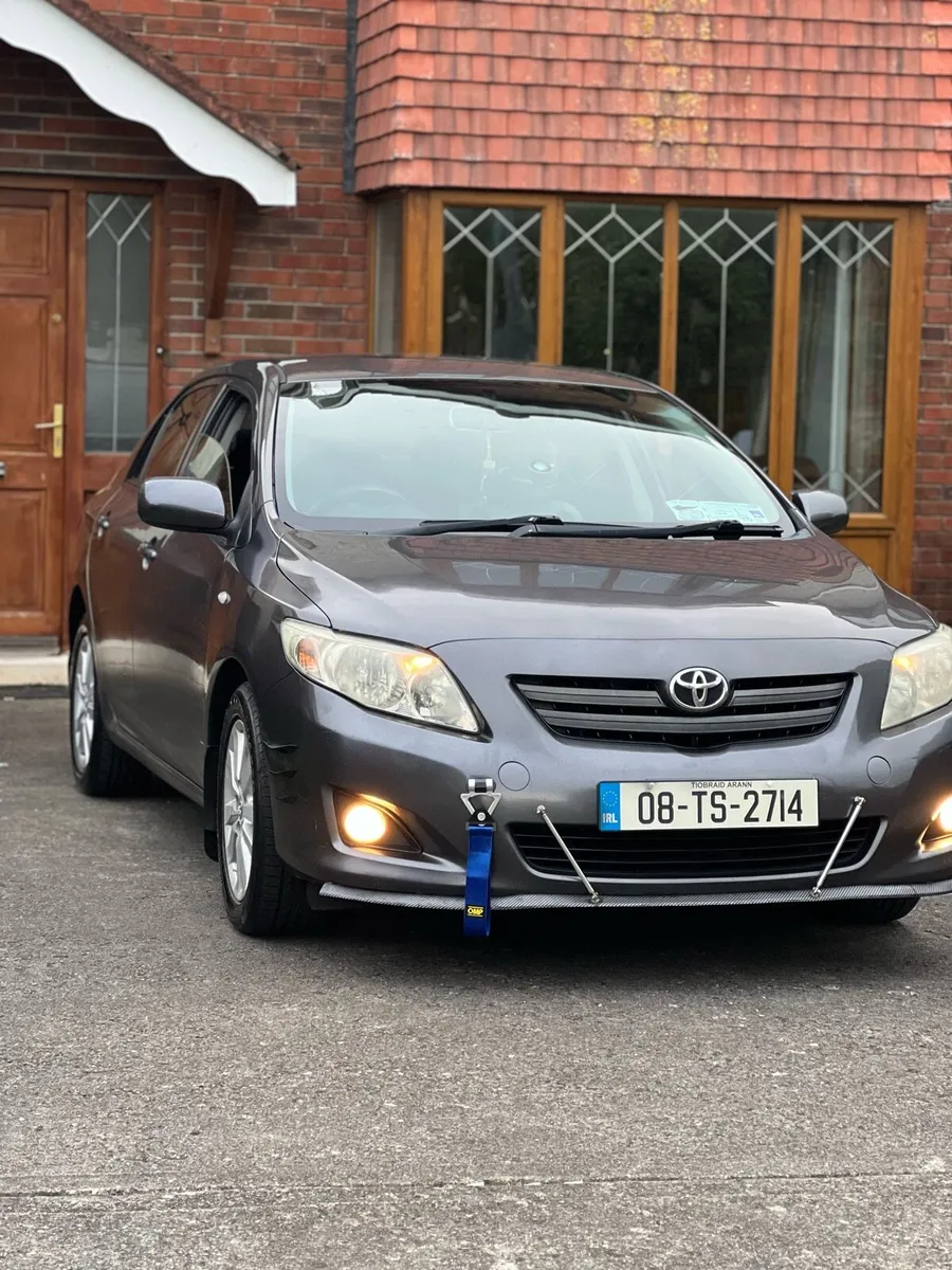 Toyota Corolla - Image 1