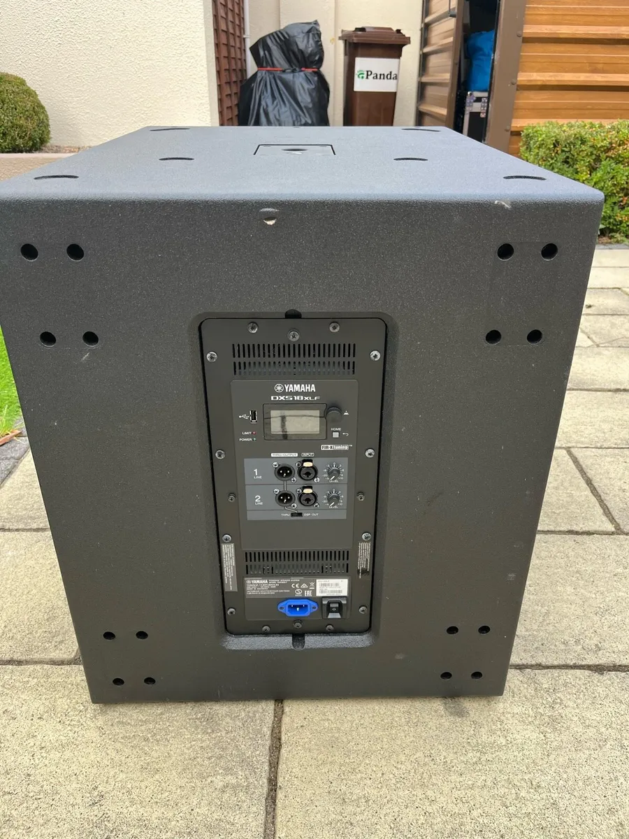 Yamaha DXS18XLF SUBWOOFER with cover - Image 4