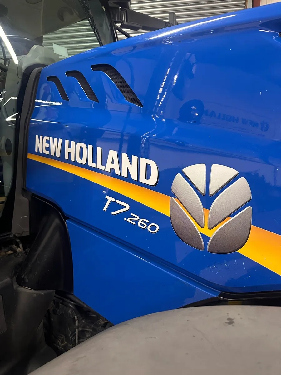 New Holland T7.260 - Image 4