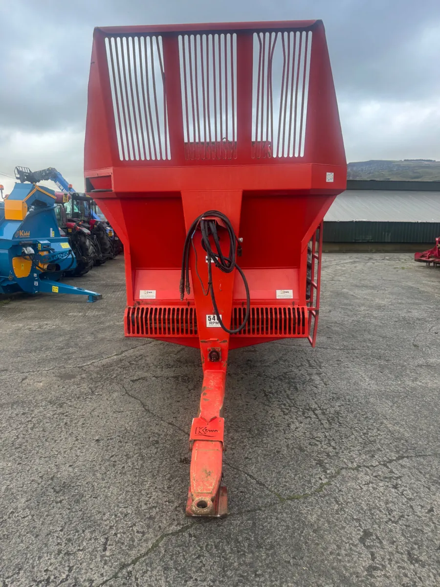 Ktwo Duo 1200 Dung Spreader - Image 2