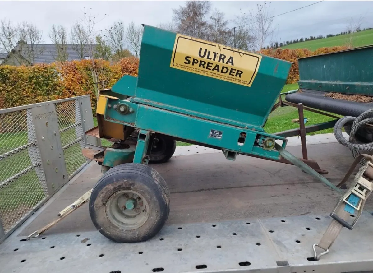 Ultra sand spreader - Image 1