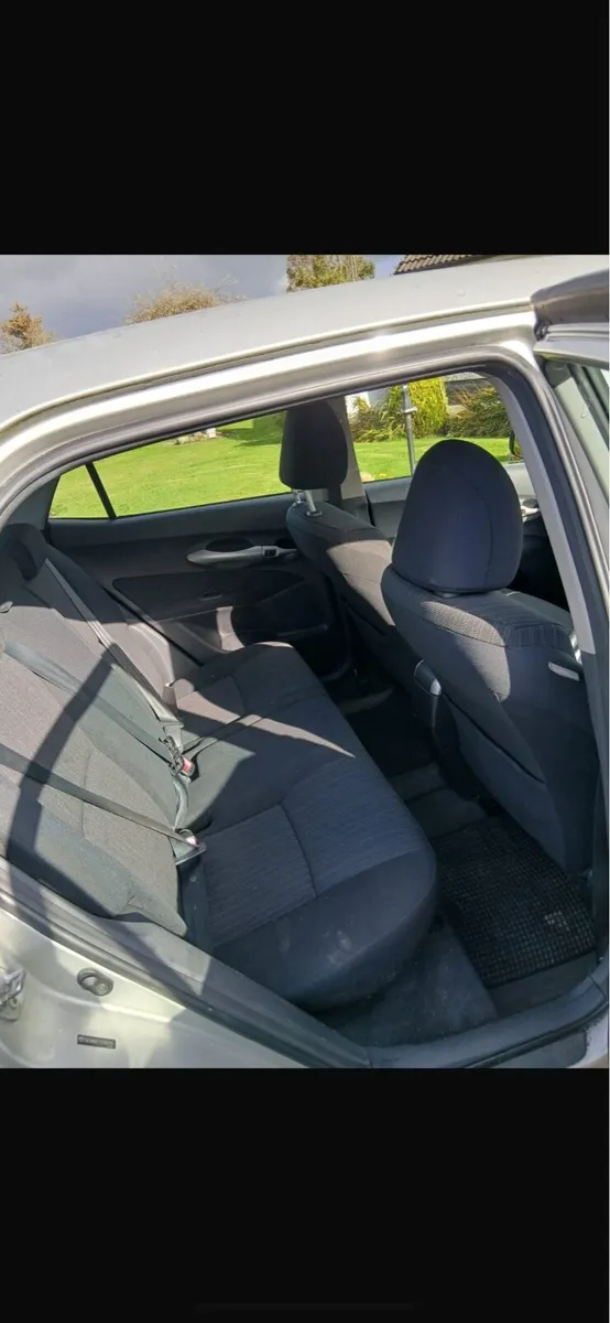 Toyota Yaris - Image 2