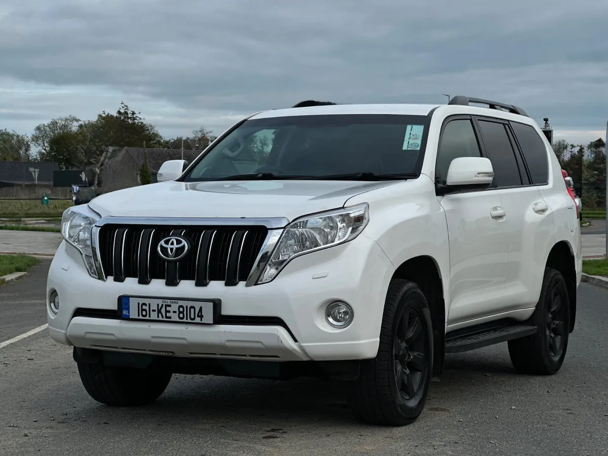 Toyota Land Cruiser 2016  AUTO 5 Seats - Image 2