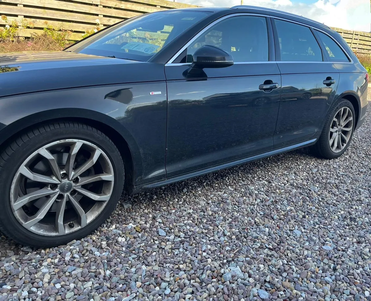 Audi A4 Avant 2017 (Estate) -  2.0 TDI Automatic - Image 1
