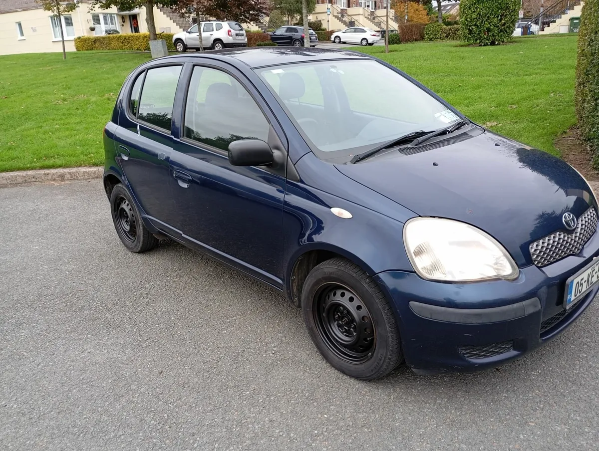 2005 Toyota Yaris - Image 1