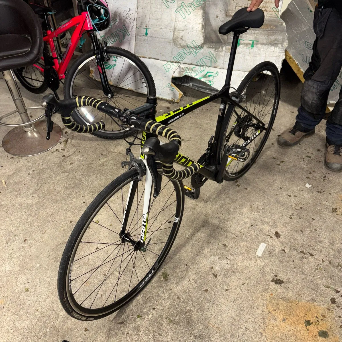 Giant TCR Advanced Pro Disc 2 bike - Image 2