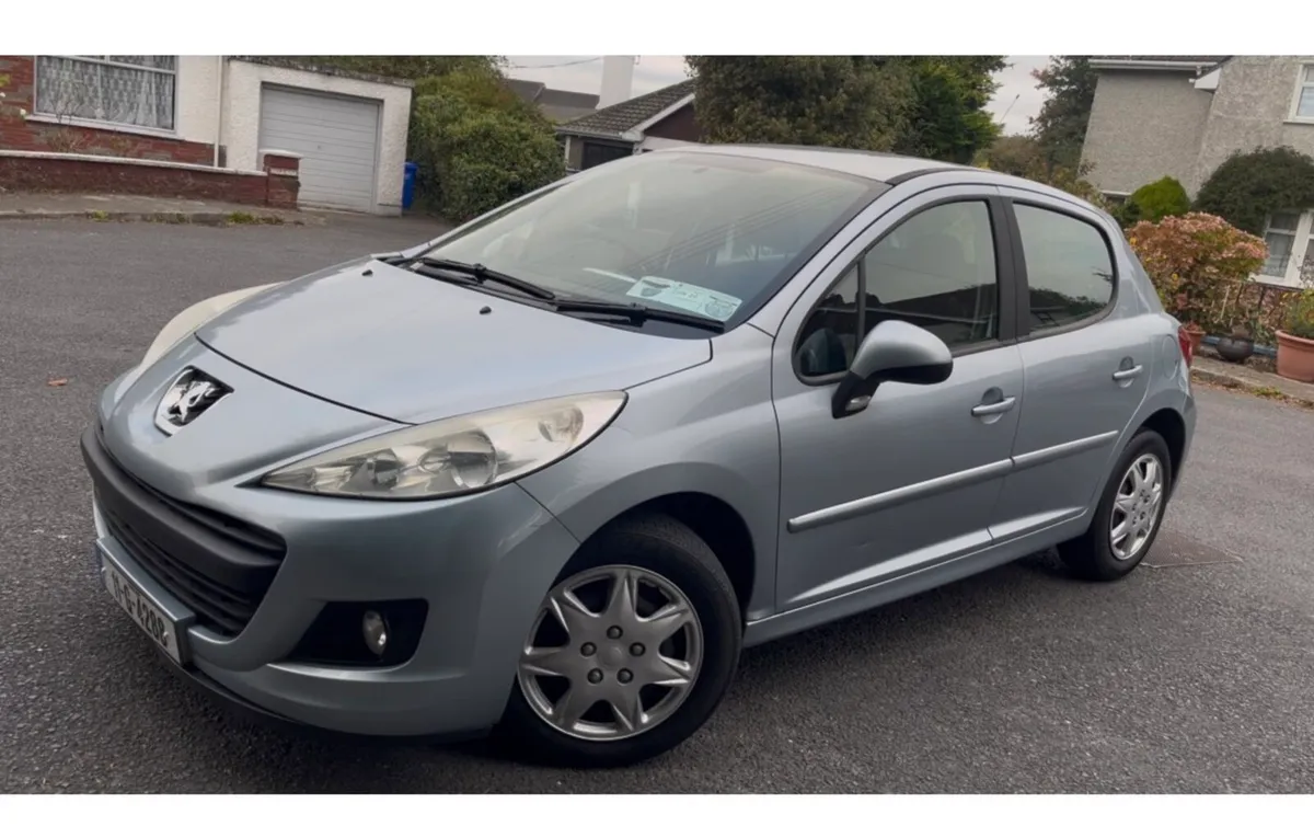 Peugeot 207 - Image 1