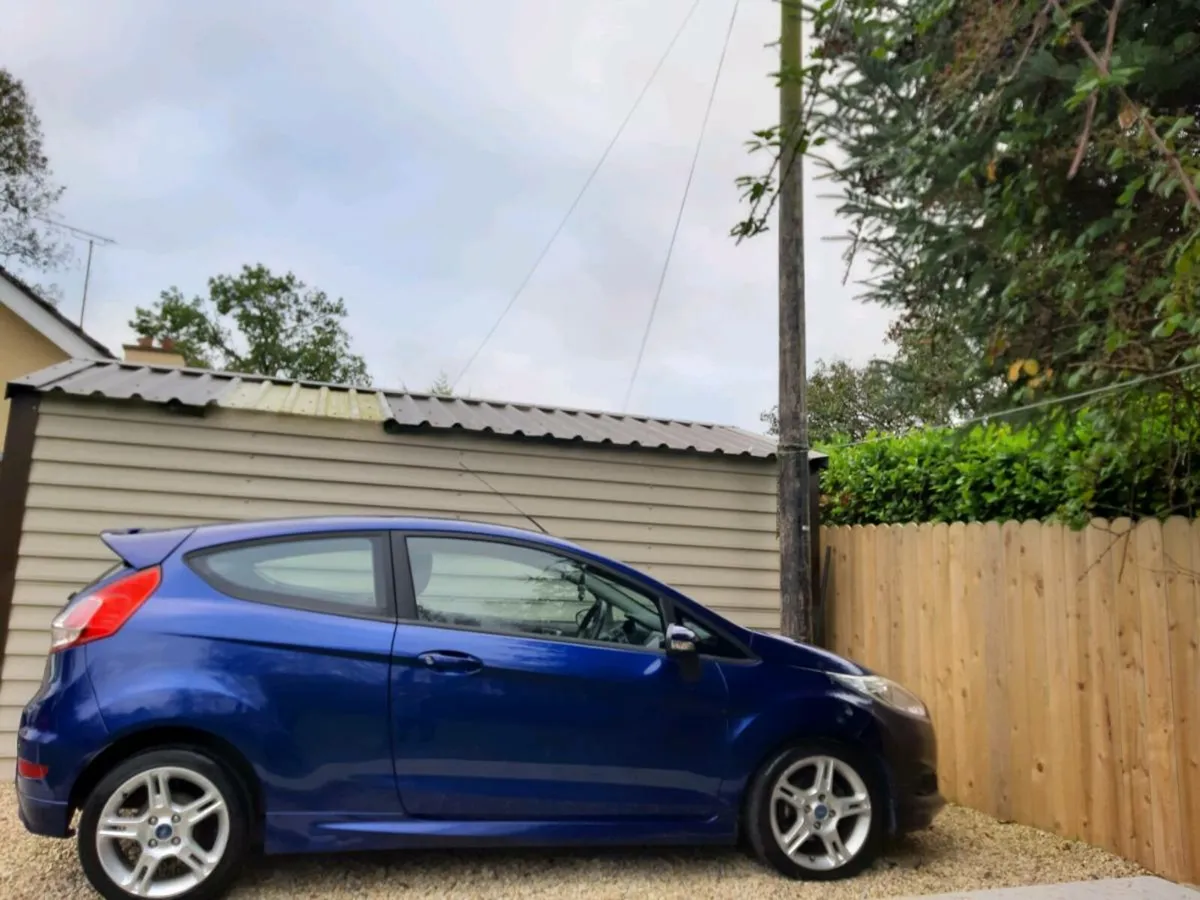 2016 ford fiesta. - Image 3