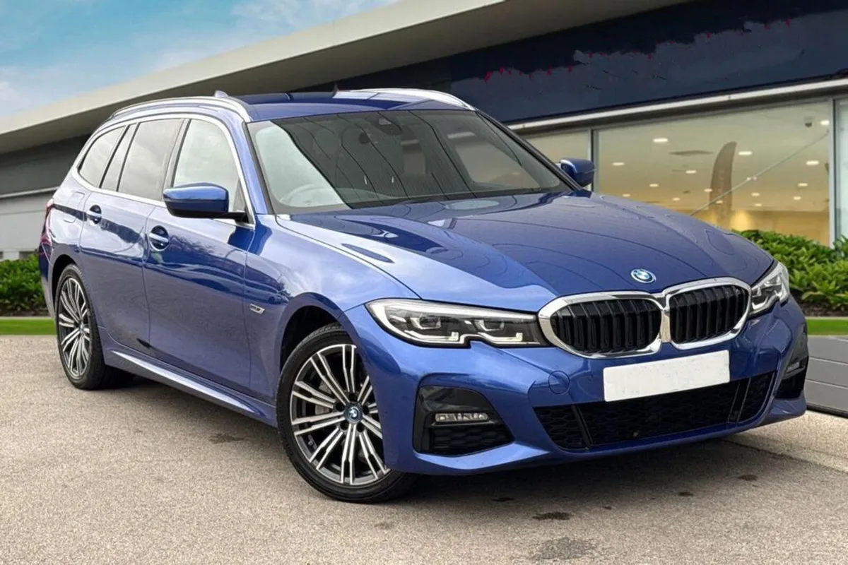 212 Bmw 330 M-sport Xdrive Huge Spec - Image 1