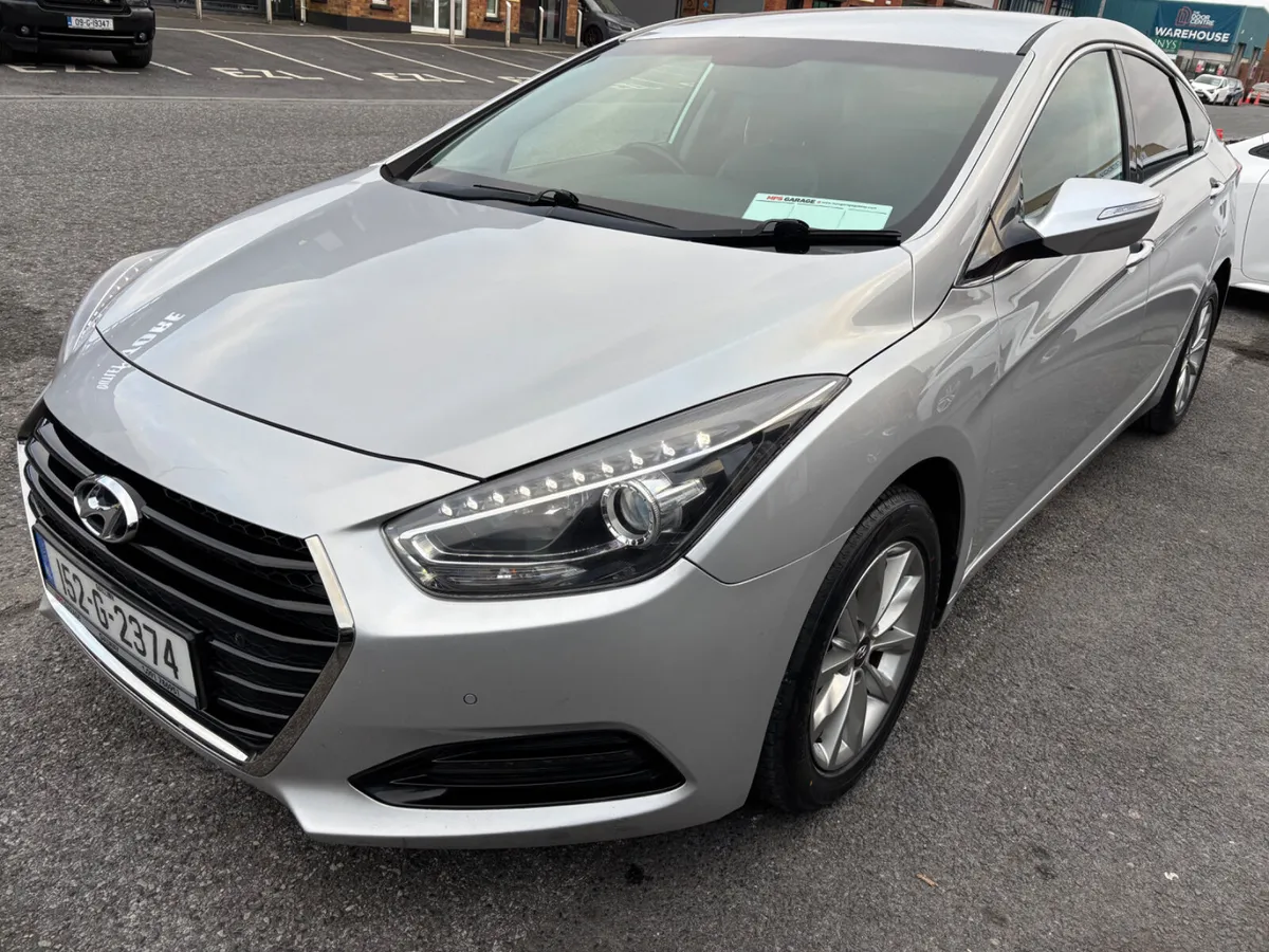 2015 Hyundai i40  1.7 Diesel COMFORT - Image 2