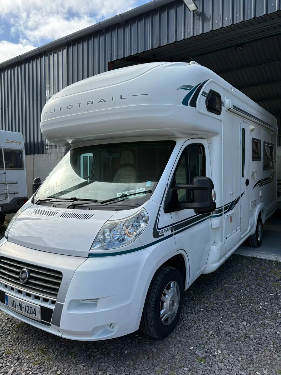 2010 Auto-Trail Apache SE – One Owner - Image 3