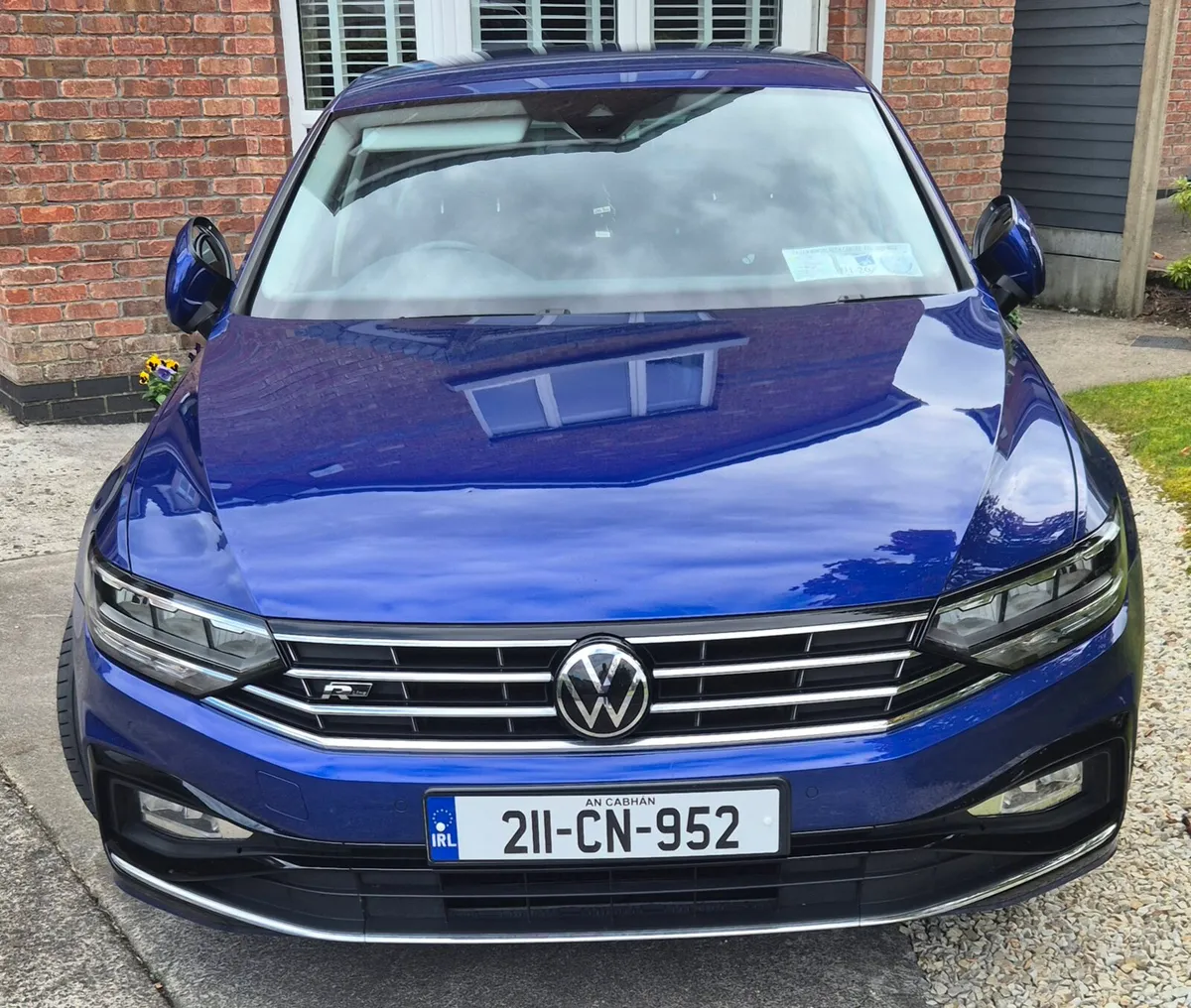 Volkswagen Passat - Image 1