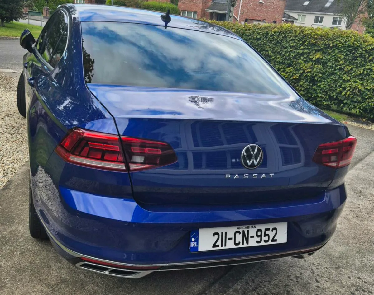 Volkswagen Passat - Image 3