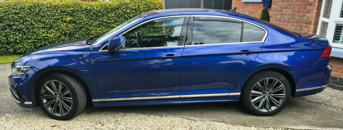 Volkswagen Passat - Image 4