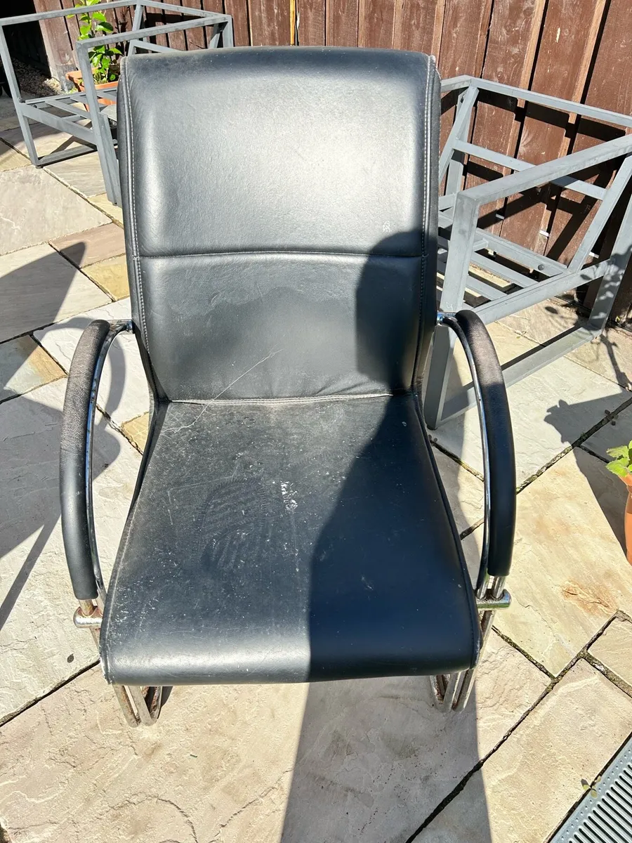 Leather chairs - Image 3