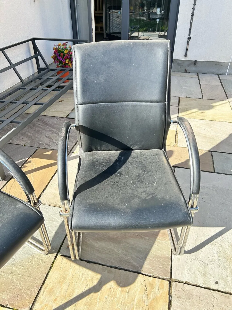 Leather chairs - Image 4