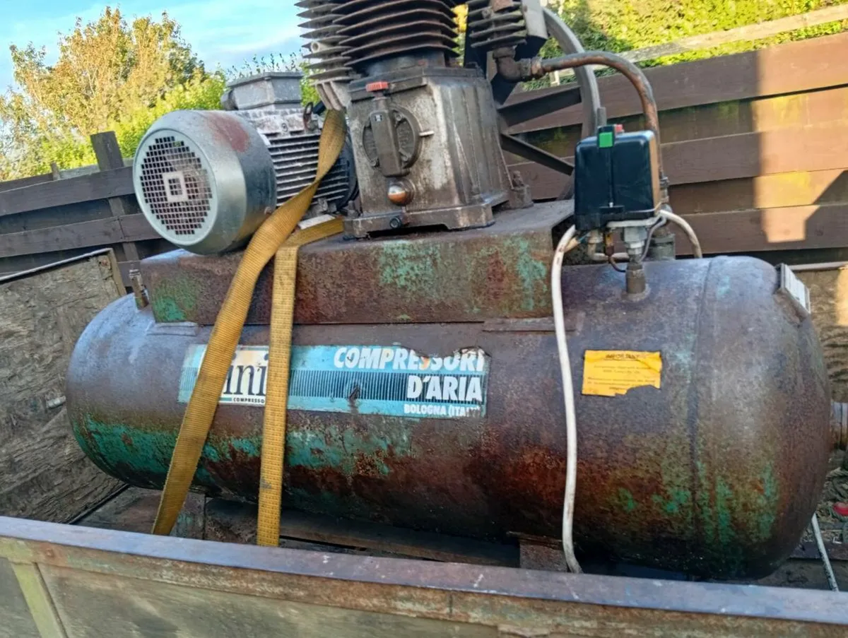 Air compressor - Image 2